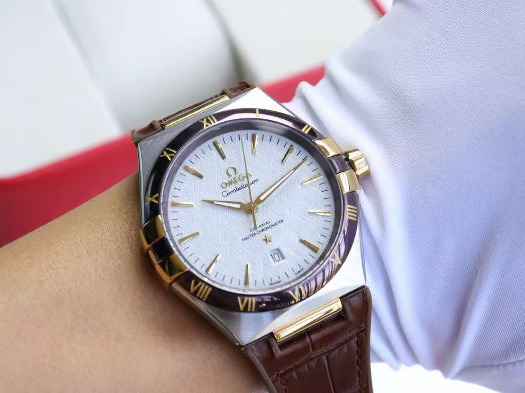 Omega Constellation automatic watch, diameter 41 mm