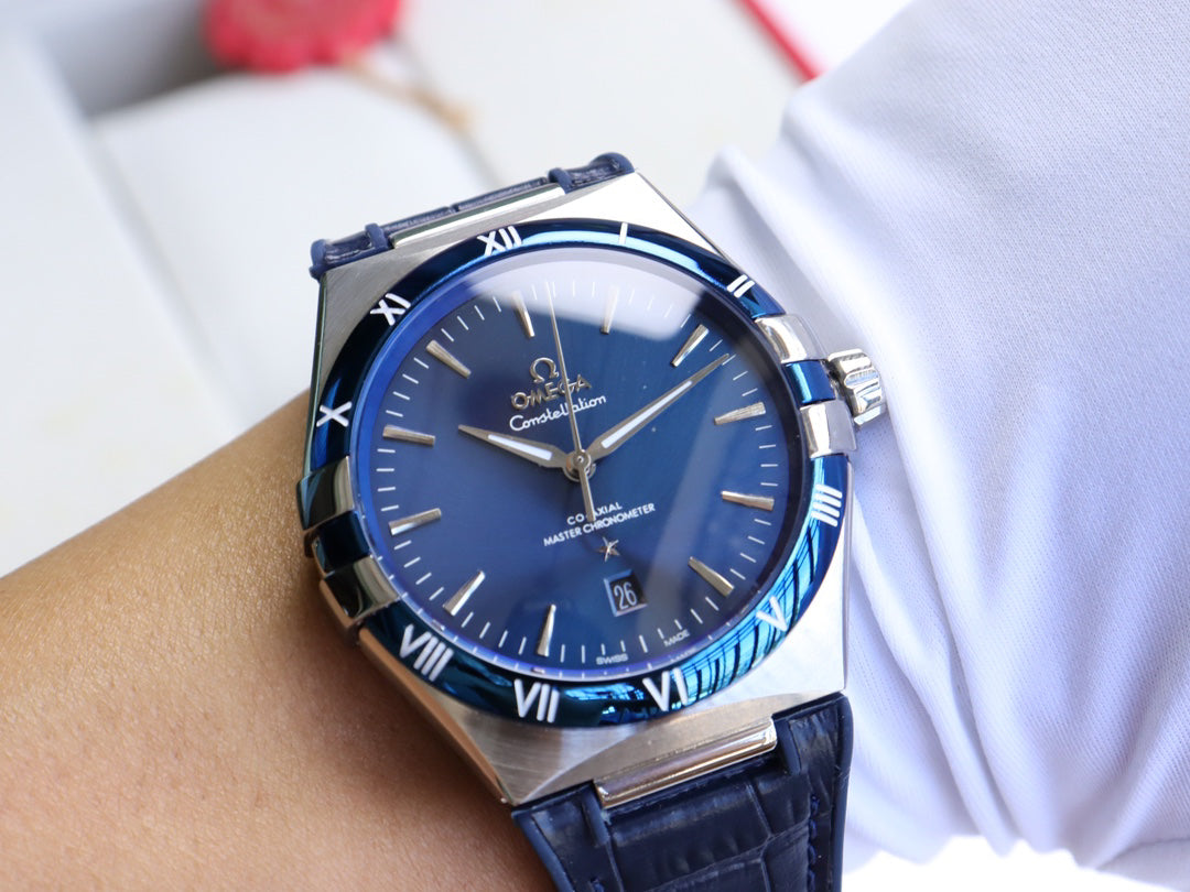 Omega Constellation series automatic winding watch, diameter 41 mm.
