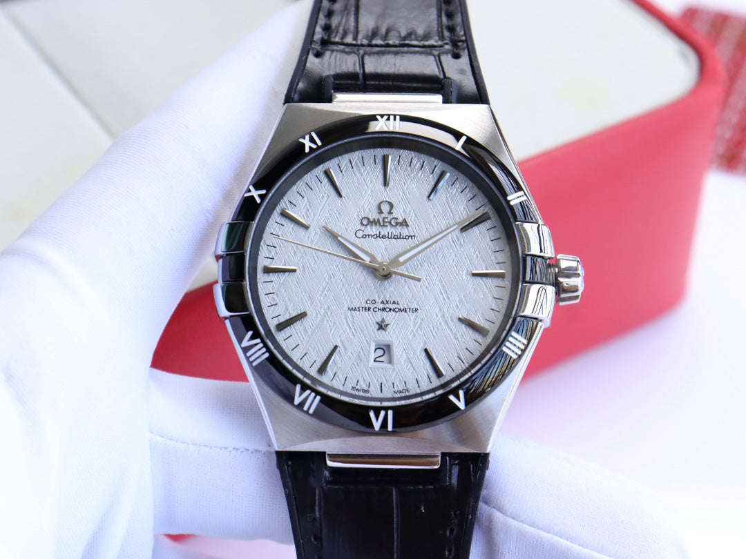 Omega Constellation series automatic winding watch, diameter 41 mm.