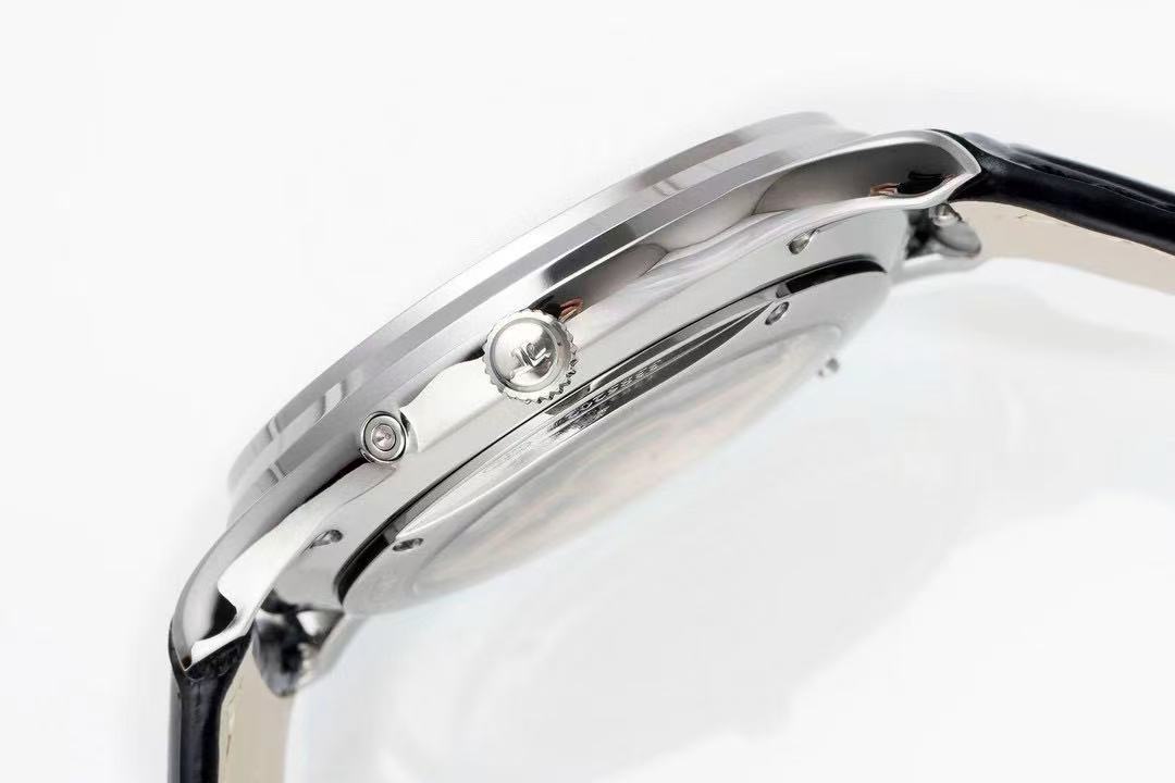 Jaeger-LeCoultre Moon Phase Automatic watch, diameter 42 mm