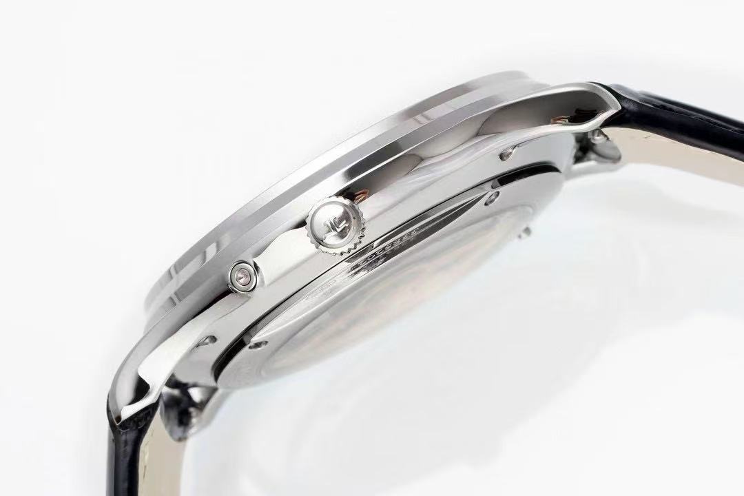 Jaeger-LeCoultre Moon Phase Automatic watch, diameter 42 mm