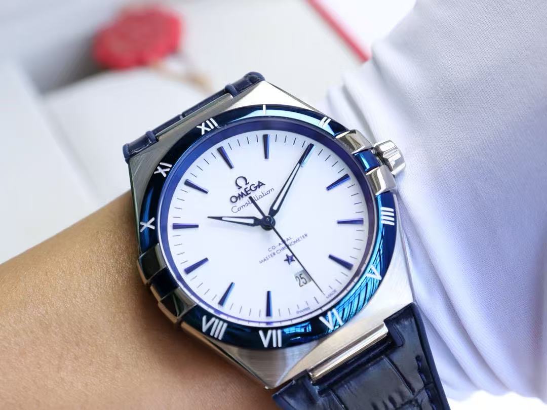 Omega Constellation automatic watch, diameter 41 mm