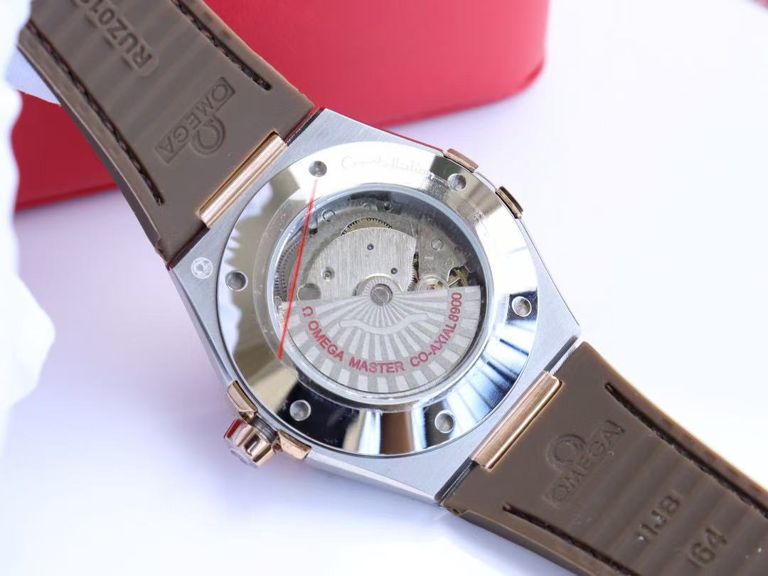 Omega Constellation automatic watch, diameter 41 mm