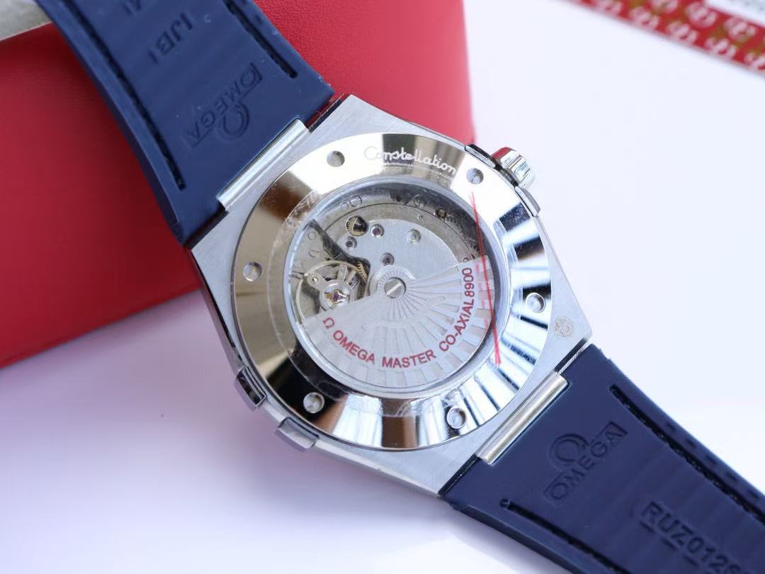 Omega Constellation automatic watch, diameter 41 mm