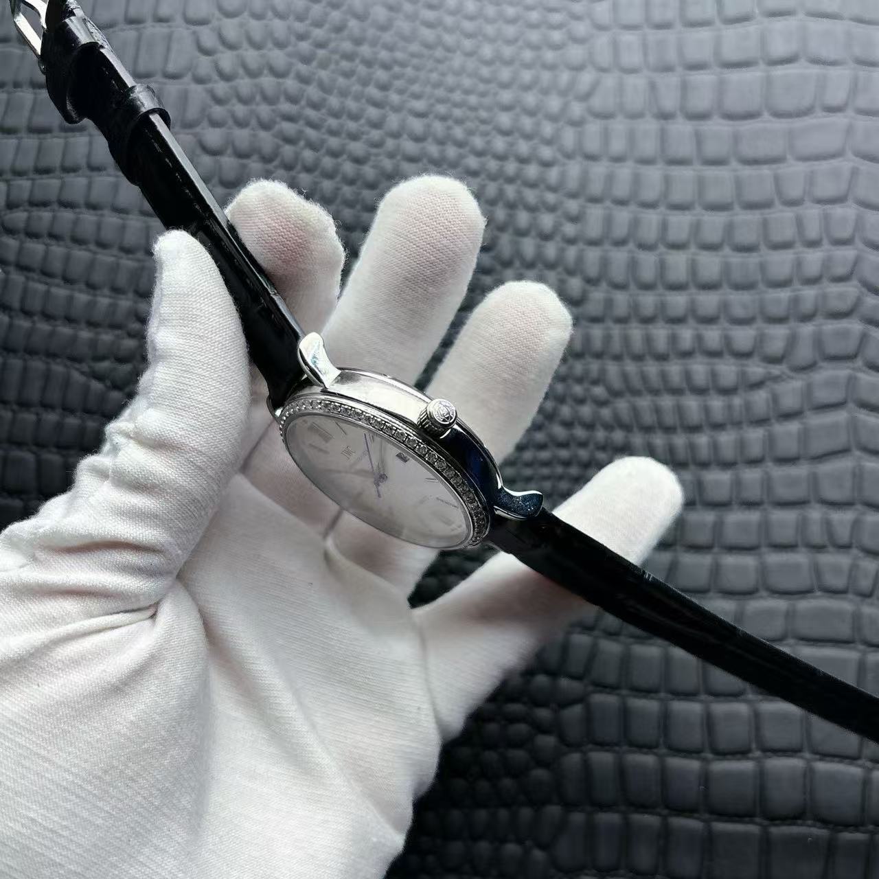 IWC Portofino automatic watch, diameter 42 mm