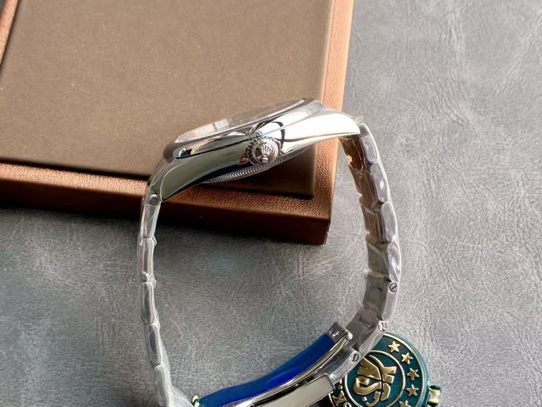 Rolex Perpetual Automatic watch, diameter 41 mm