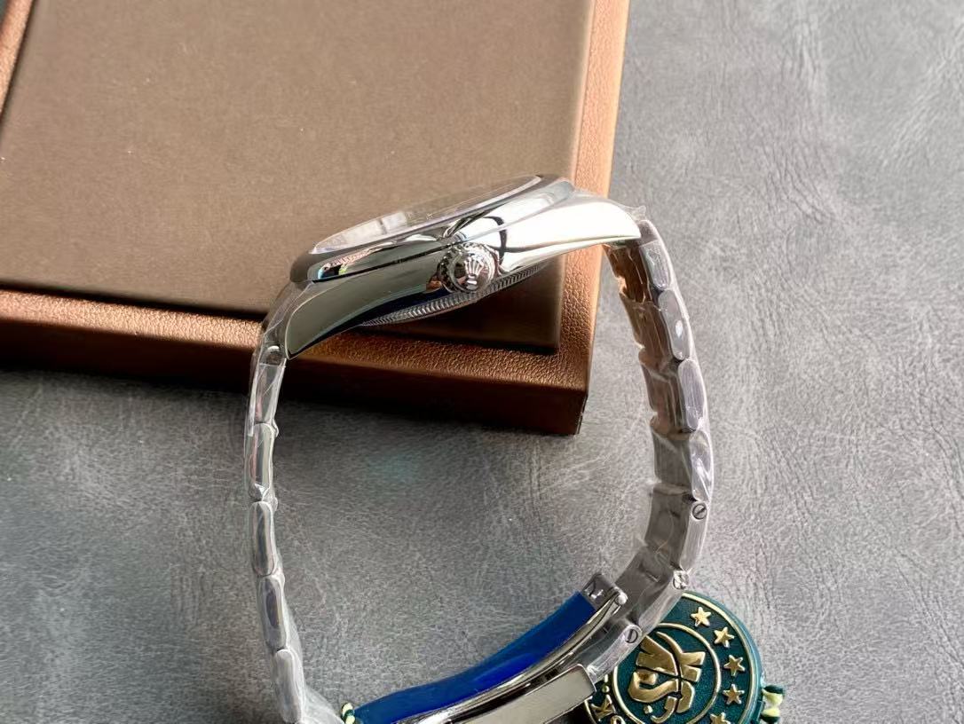 Rolex Perpetual Automatic watch, diameter 41 mm