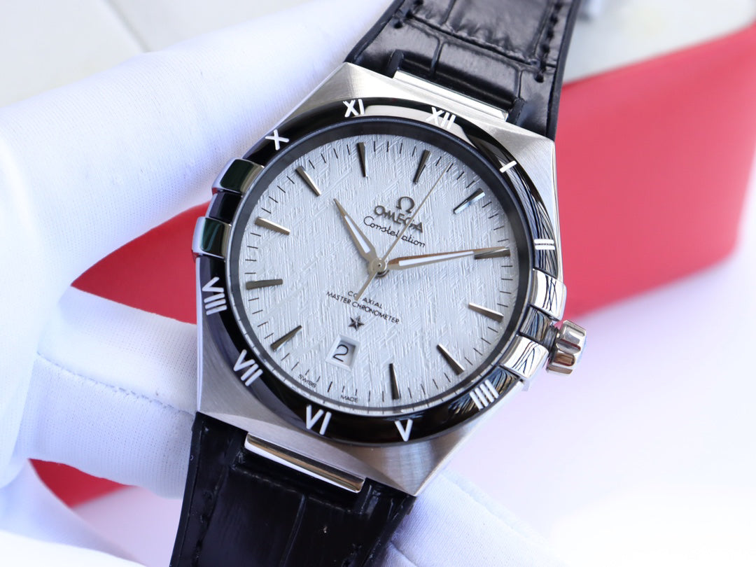Omega Constellation series automatic winding watch, diameter 41 mm.