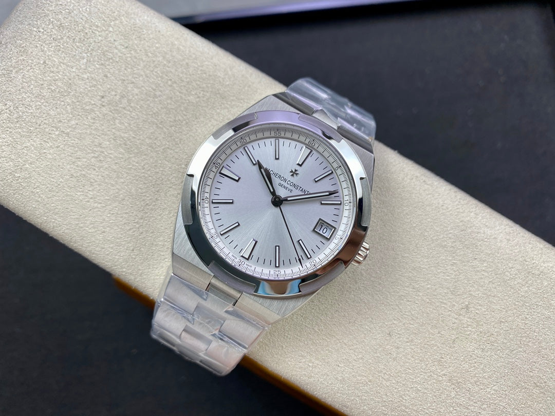 Vacheron Constantin Overseas Automatic Watch, 41mm Diameter