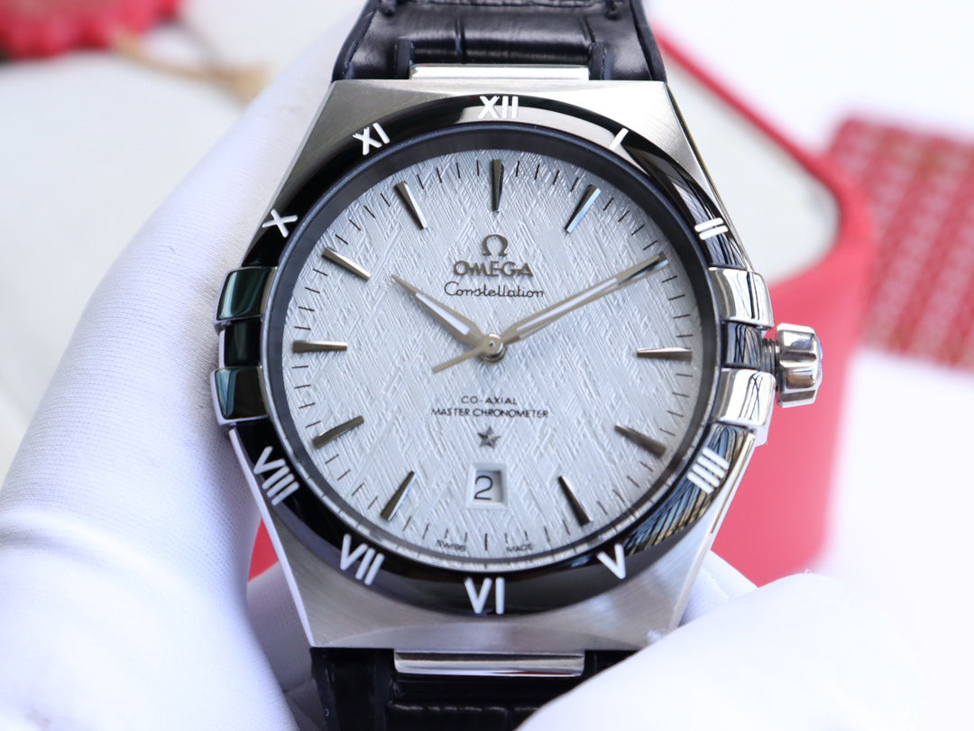 Omega Constellation series automatic winding watch, diameter 41 mm.