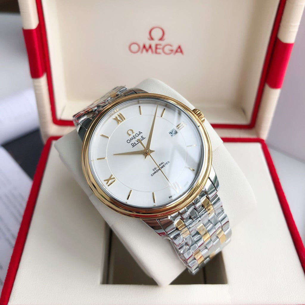 Omega De Ville series automatic winding watch, diameter 39.5 mm.