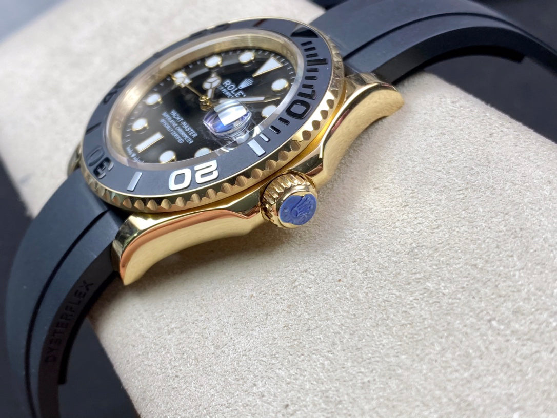 Rolex Yachting Series automatic watch, diameter 42 mm.