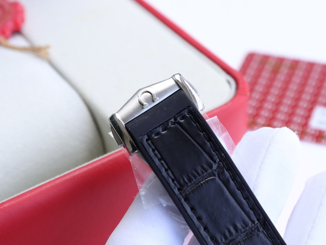 Omega Constellation series automatic winding watch, diameter 41 mm.